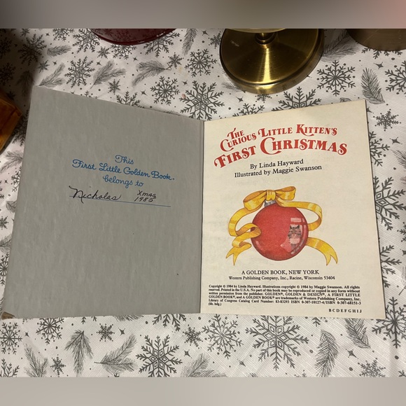 Vintage Baby’s First Christma Knits Stocking with Two Vintage Golden Books - Picture 11 of 12